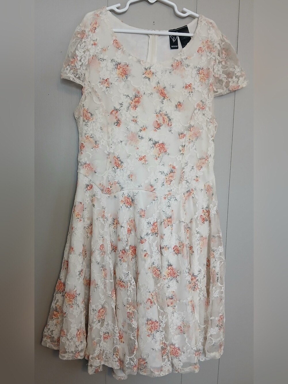 Windsor Juniors Girls Size Large Floral Lace Dress